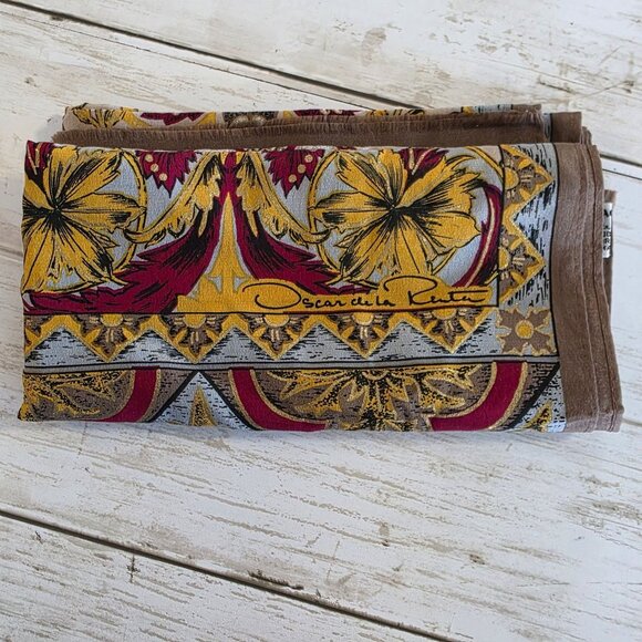 Vintage Oscar De la Renta Silk Scarf Made in Japan Classic Quiet Luxury Designer - Picture 9 of 10
